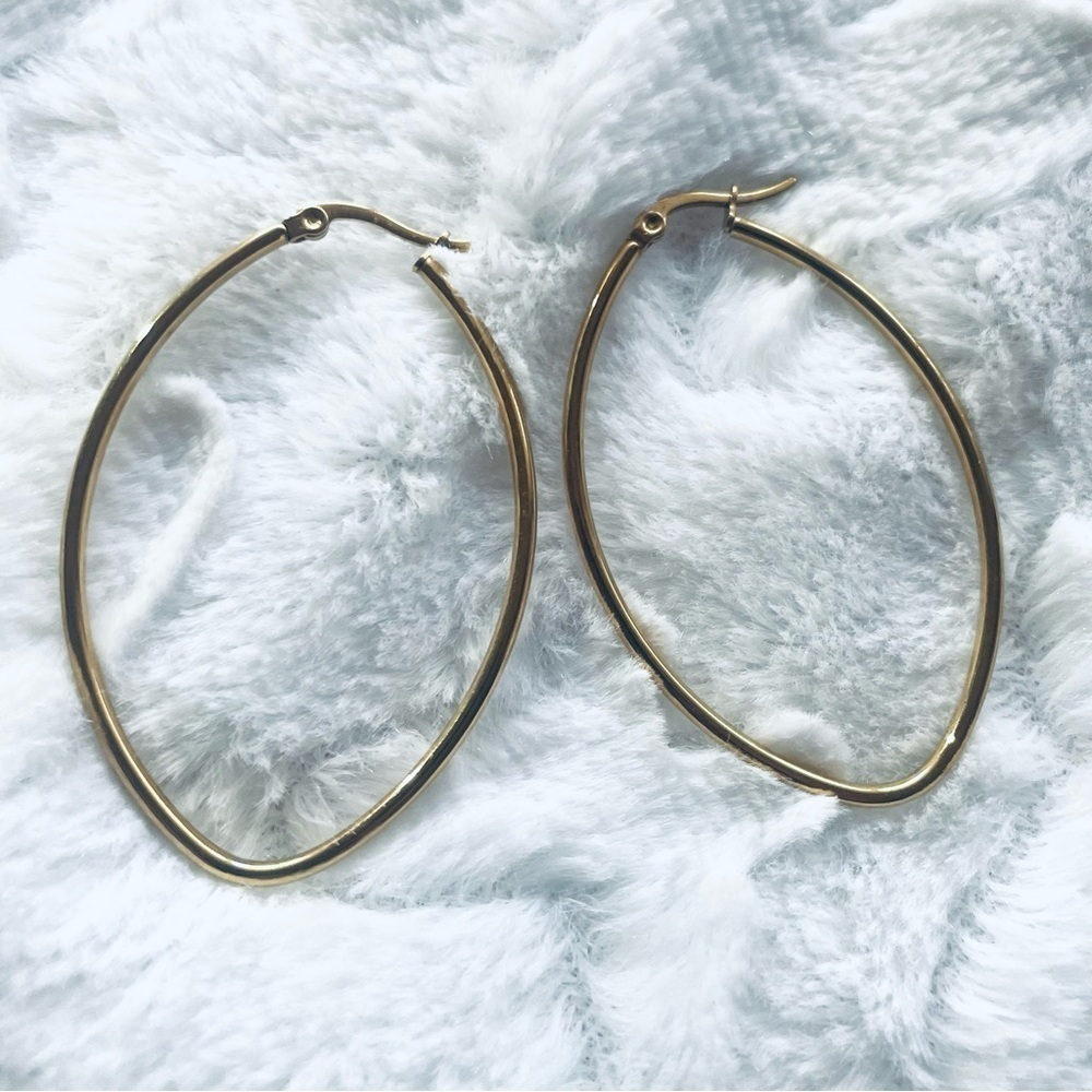 Gold Oval Loop Drop Earrings – 2" ✨